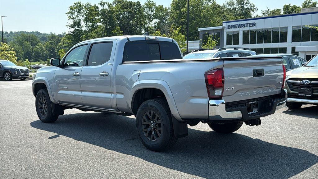 Used 2020 Toyota Tacoma SR5 AWD/4WD image 6