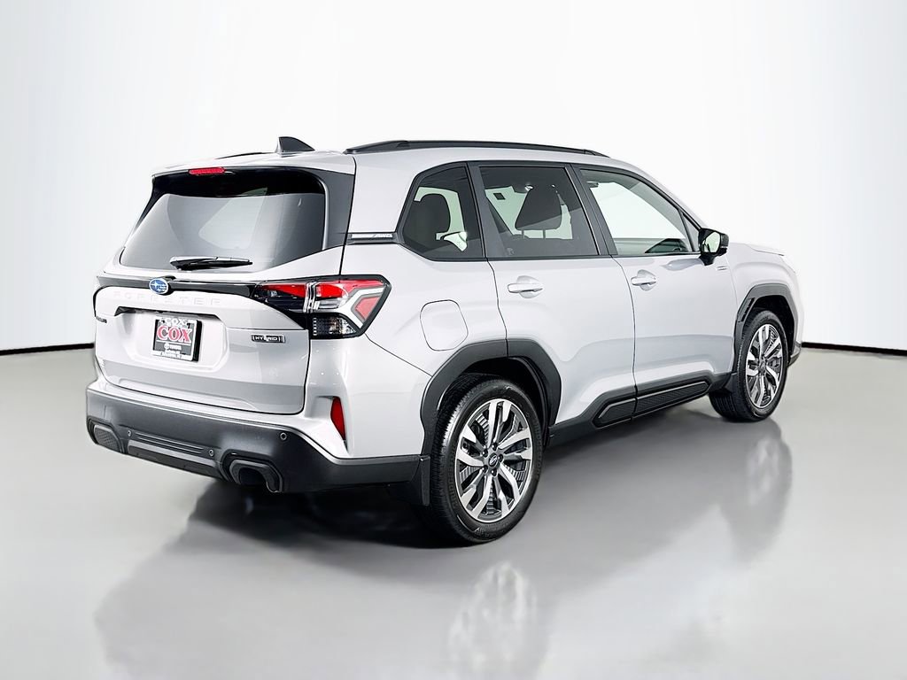 Used 2025 Subaru Forester Touring AWD/4WD image 5