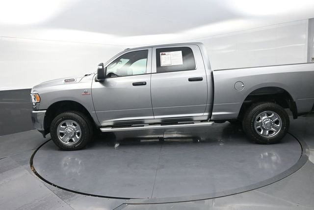 Used 2024 RAM 2500 Tradesman w/ Chrome Appearance Group image 4