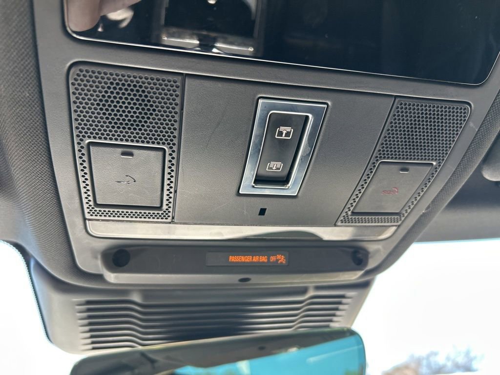 Used 2023 Land Rover Range Rover Evoque R-Dynamic S image 40