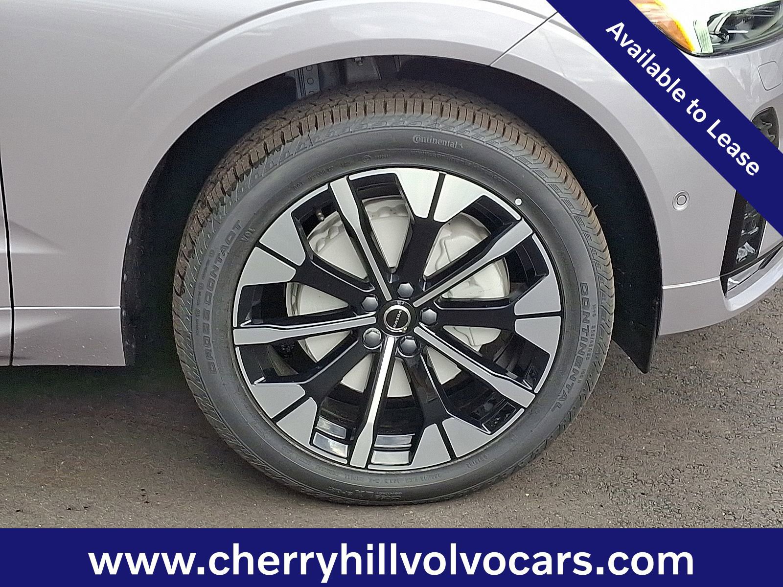 Certified 2026 Volvo XC60 B5 Plus w/ Protection Package Premier image 9