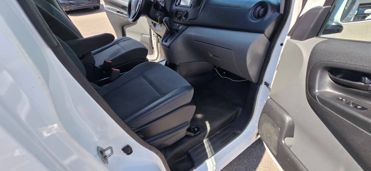Used 2018 Nissan NV200 SV w/ Navigation Package FWD image 29