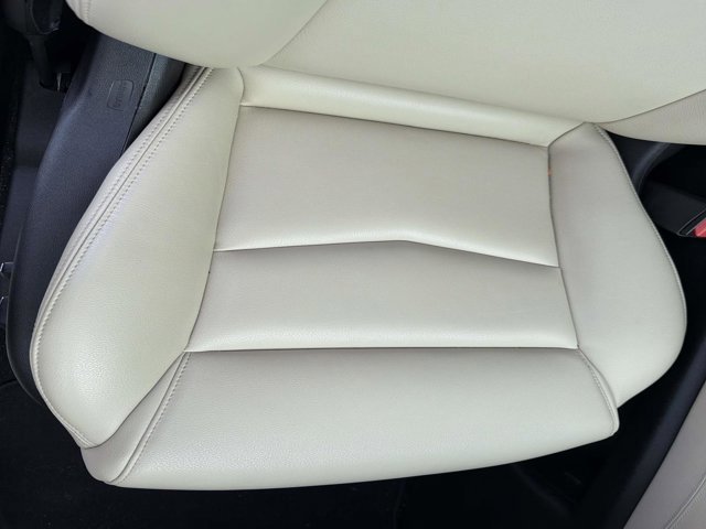 Used 2019 Cadillac XT5 FWD image 19