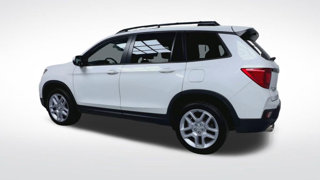 Used 2025 Honda Passport EX-L image 6