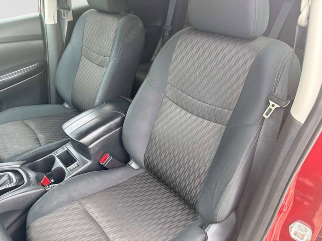 Used 2018 Nissan Rogue SV image 15