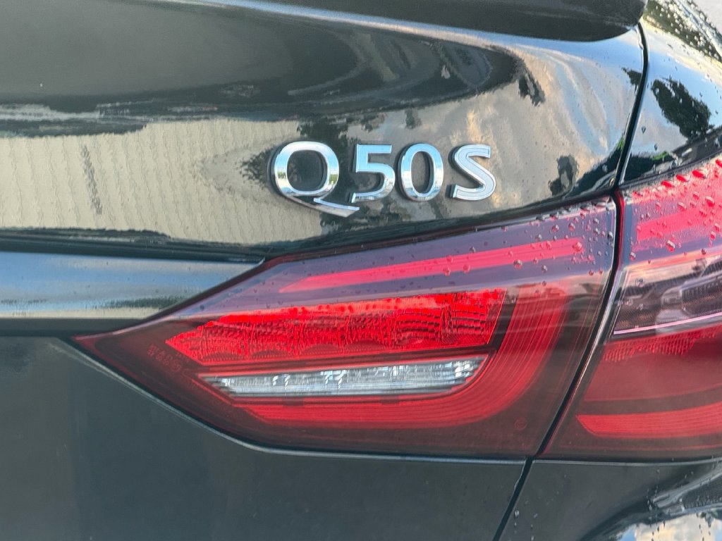 Used 2019 INFINITI Q50 Signature Edition w/ Cargo Package (L96) RWD image 14