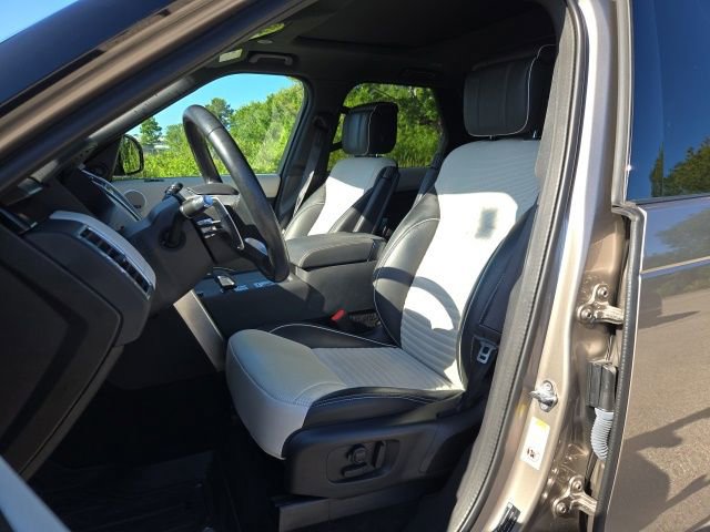 Used 2022 Land Rover Discovery S R-Dynamic AWD/4WD image 15