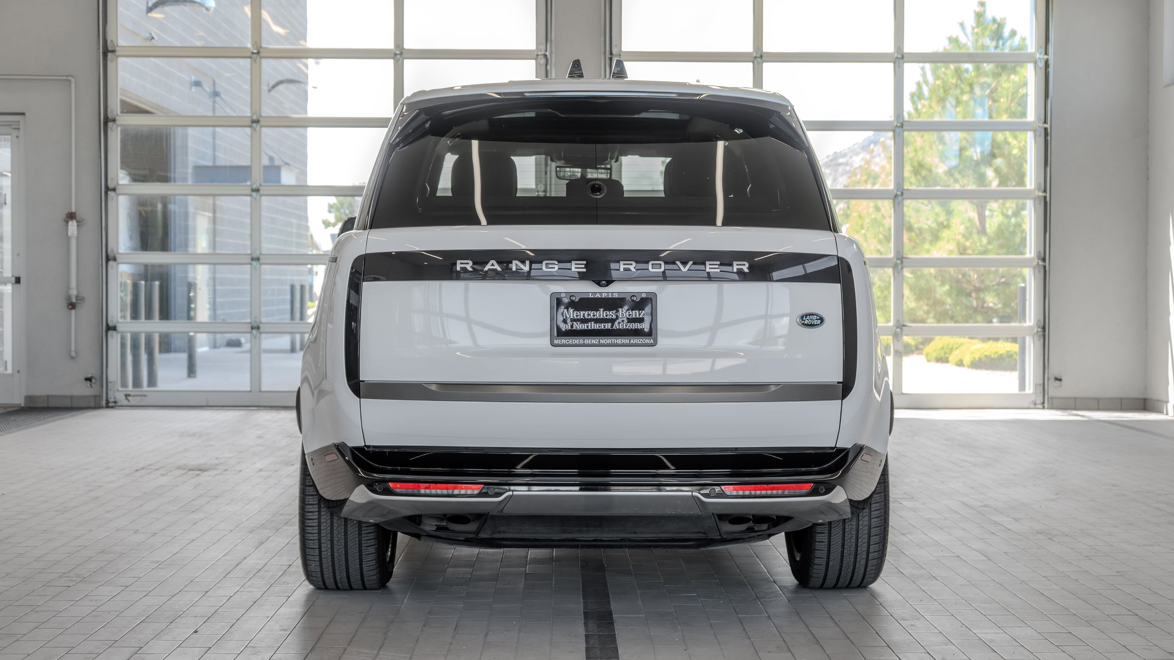 Used 2023 Land Rover Range Rover SE AWD/4WD image 14