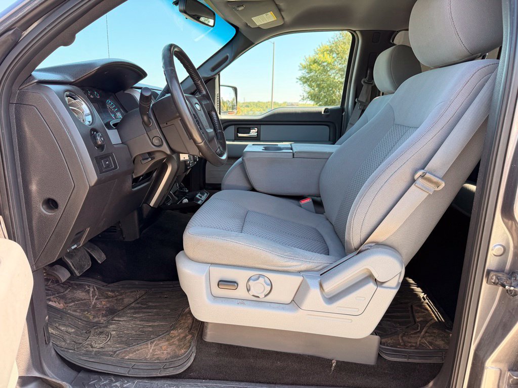 Used 2014 Ford F150 XLT w/ Equipment Group 302A Luxury RWD image 2