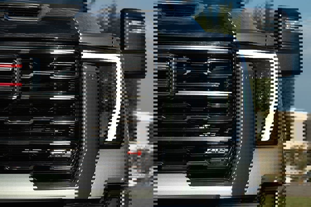 Used 2024 GMC Sierra 2500 AT4 w/ AT4 Premium Plus Package image 6
