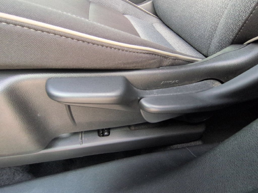 Used 2025 Chevrolet TrailBlazer LT AWD/4WD image 14
