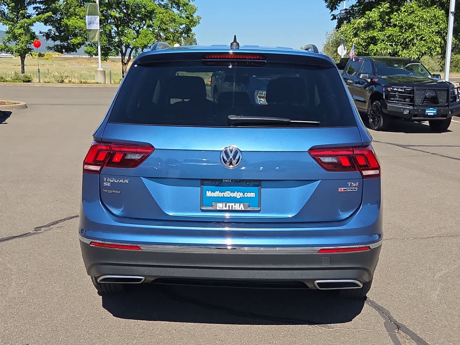 Used 2018 Volkswagen Tiguan SE AWD/4WD image 13