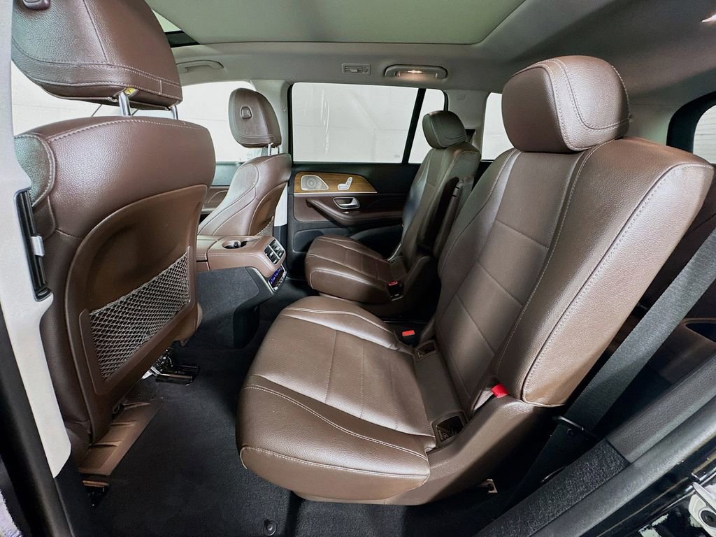 Used 2023 Mercedes-Benz GLS 450 4MATIC w/ AMG Line Exterior image 29