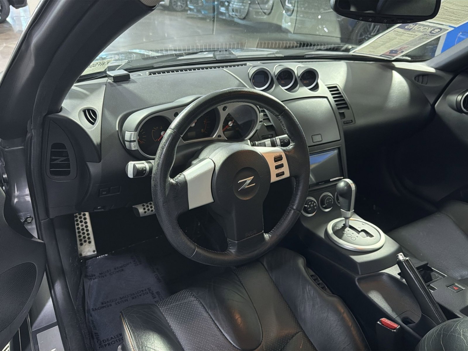 Used 2004 Nissan 350Z Touring w/ Aerodynamics Pkg RWD image 19