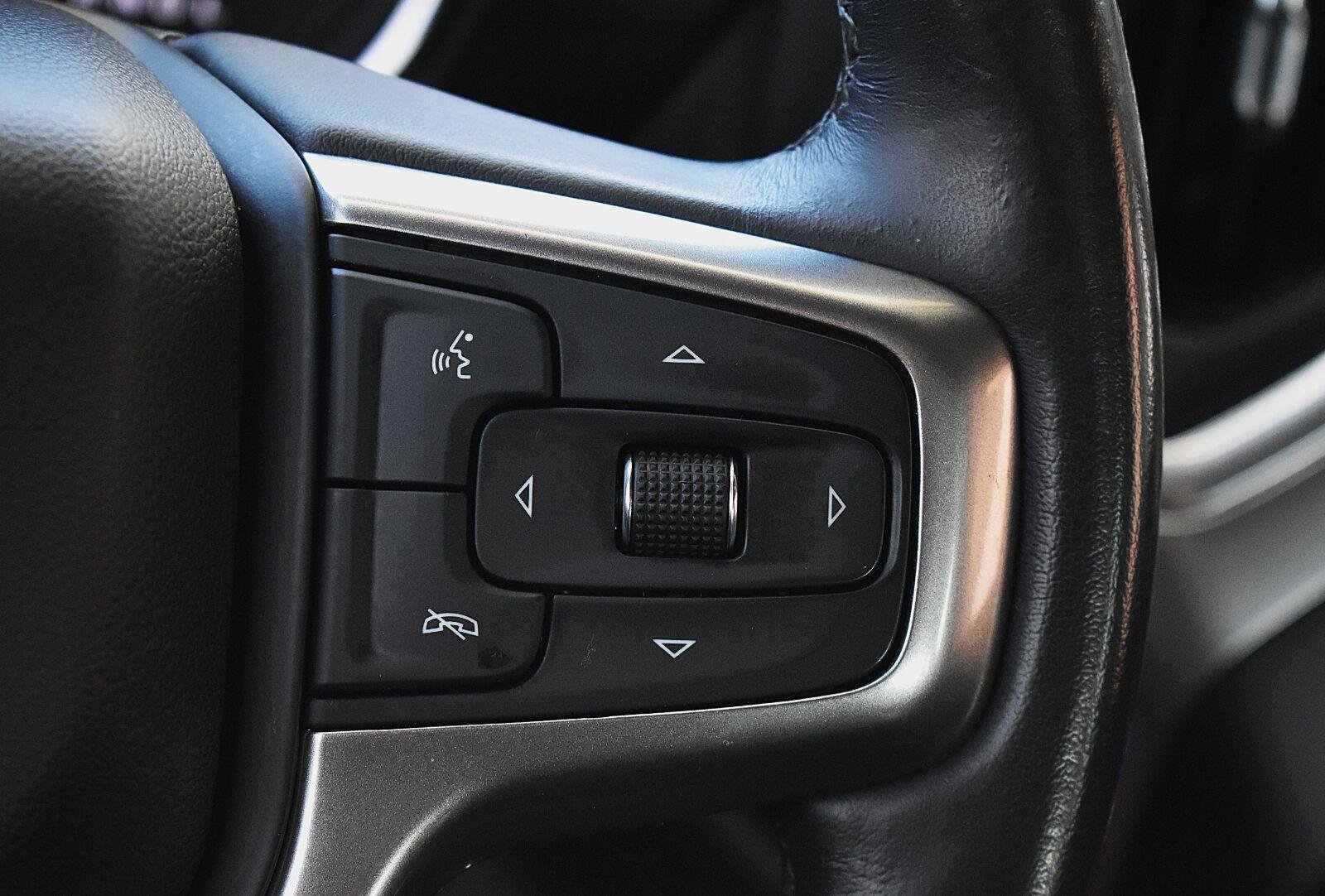 Used 2019 Chevrolet Silverado 1500 RST w/ All-Star Edition AWD/4WD image 9