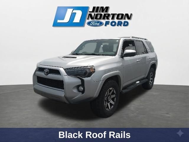 Used 2019 Toyota 4Runner TRD Off-Road AWD/4WD image 4