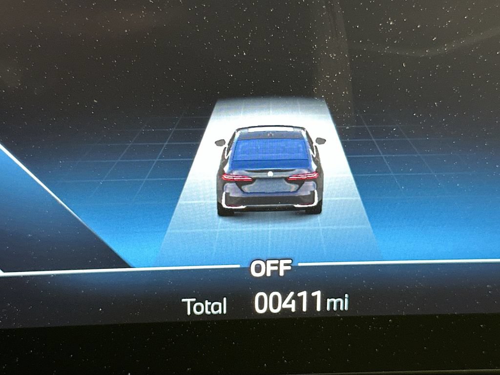 Used 2026 BMW i5 eDrive40 AWD/4WD image 12