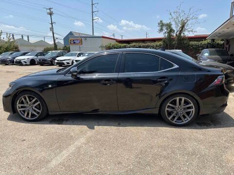 Used 2018 Lexus IS 300 F Sport w/ F Sport Package RWD image 3