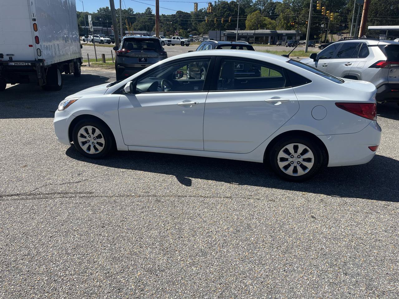 Used 2015 Hyundai Accent GLS FWD image 14
