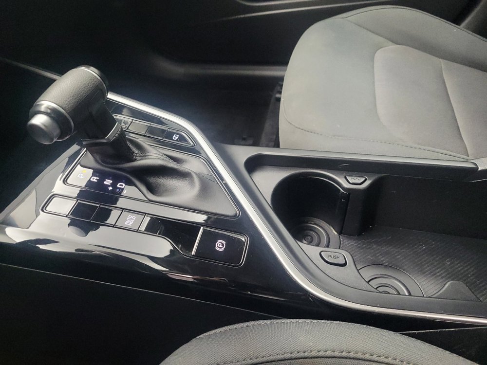 Used 2024 Kia Niro LX image 26