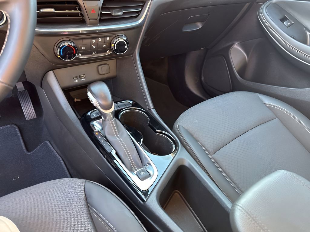 Used 2024 Buick Encore GX Preferred w/ Comfort Package image 36