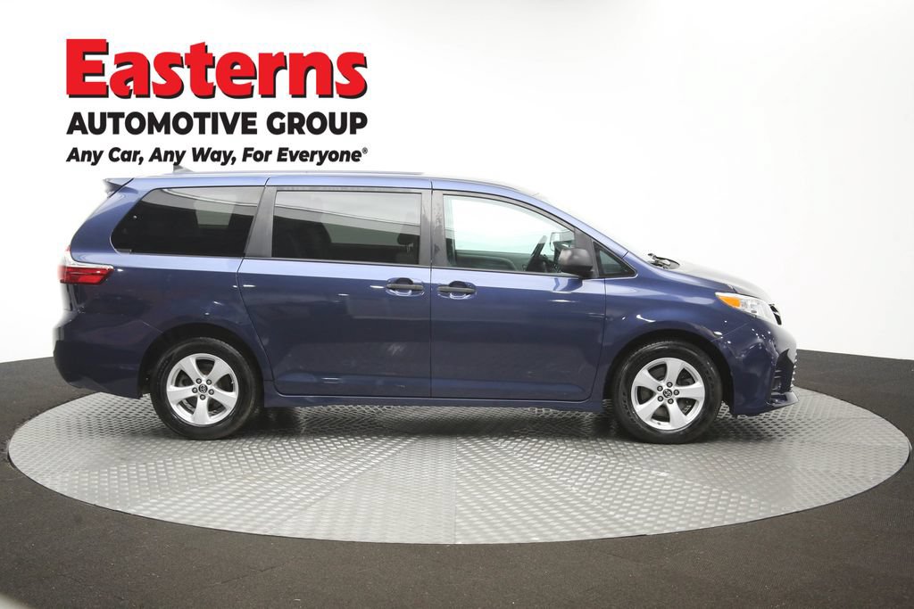 Used 2020 Toyota Sienna L FWD image 46