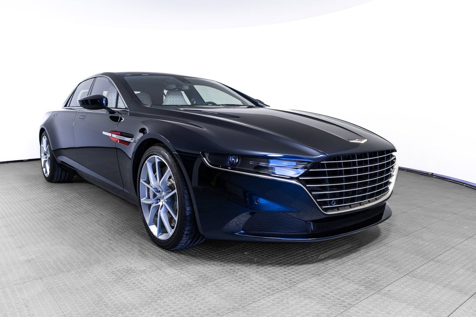 Used 2018 Aston Martin Lagonda RWD image 60
