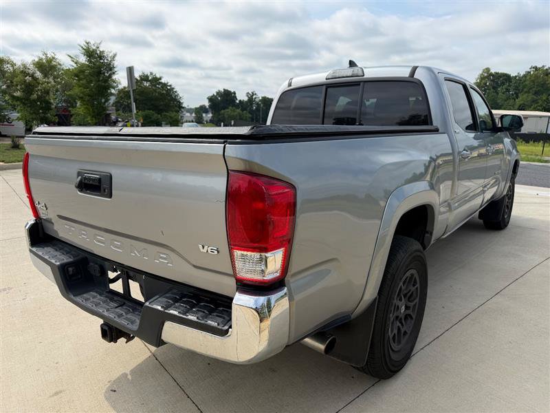 Used 2017 Toyota Tacoma SR5 w/ Tow Package AWD/4WD image 8