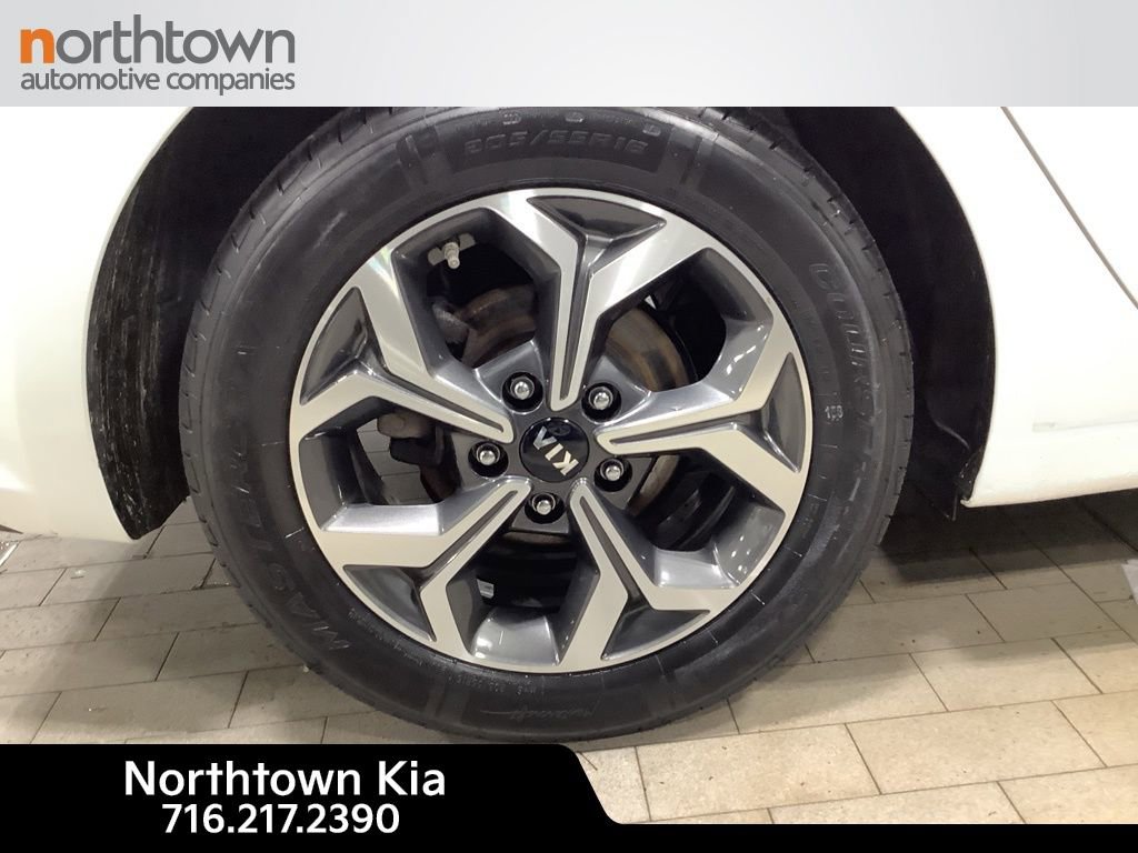 Certified 2020 Kia Forte LXS image 24