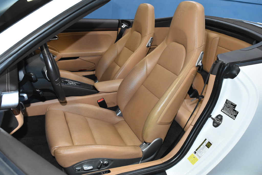 Used 2015 Porsche 911 Carrera S RWD image 5