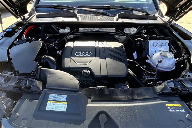 Used 2024 Audi Q5 2.0T Premium Plus w/ Premium Plus Package image 9