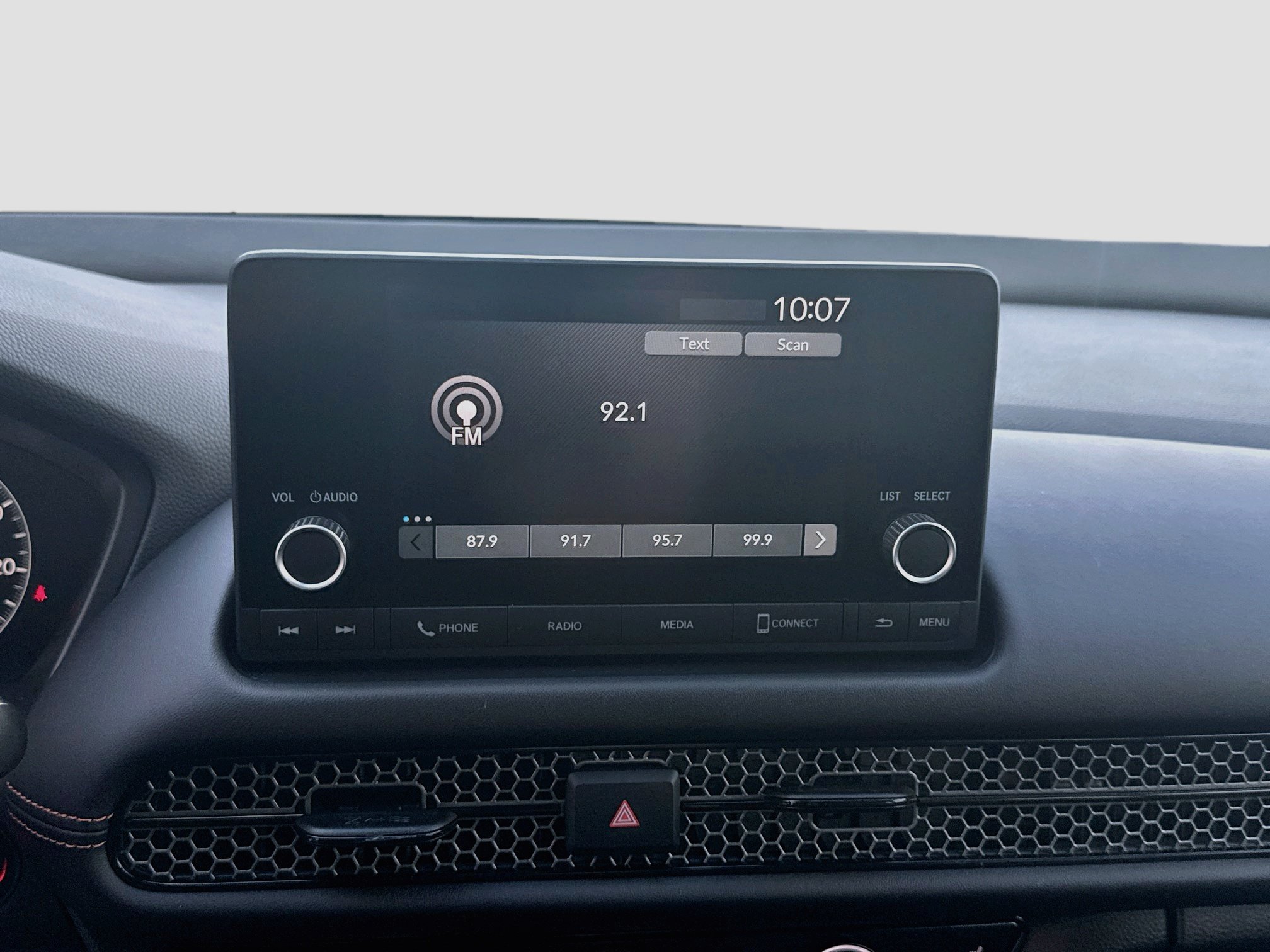 Used 2025 Honda HR-V Sport image 12