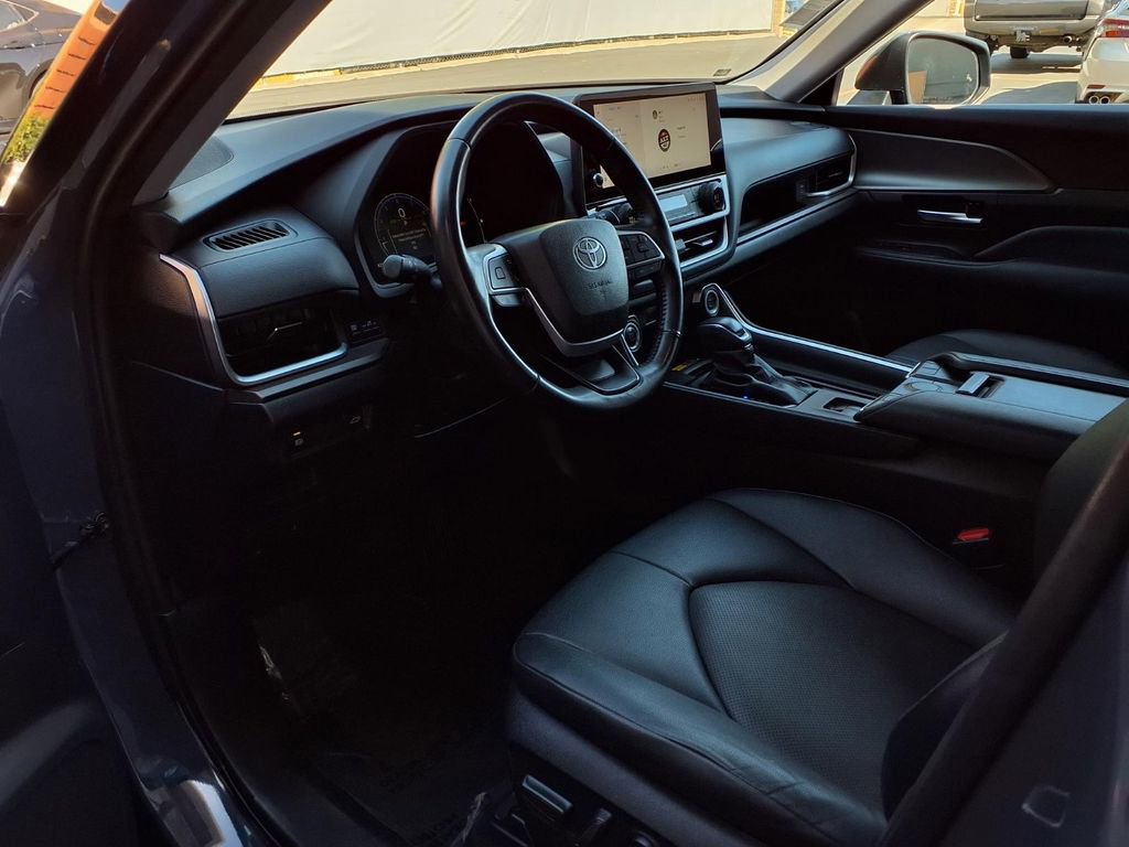 Certified 2024 Toyota Grand Highlander XLE image 16