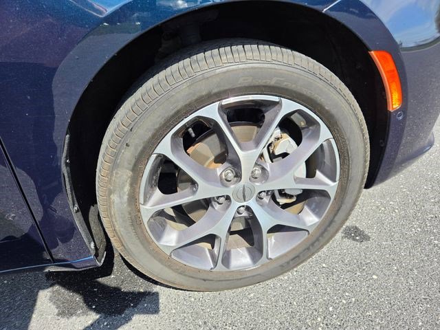 Used 2021 Chrysler Pacifica Limited w/ Premium & Safety Sphere Group image 29