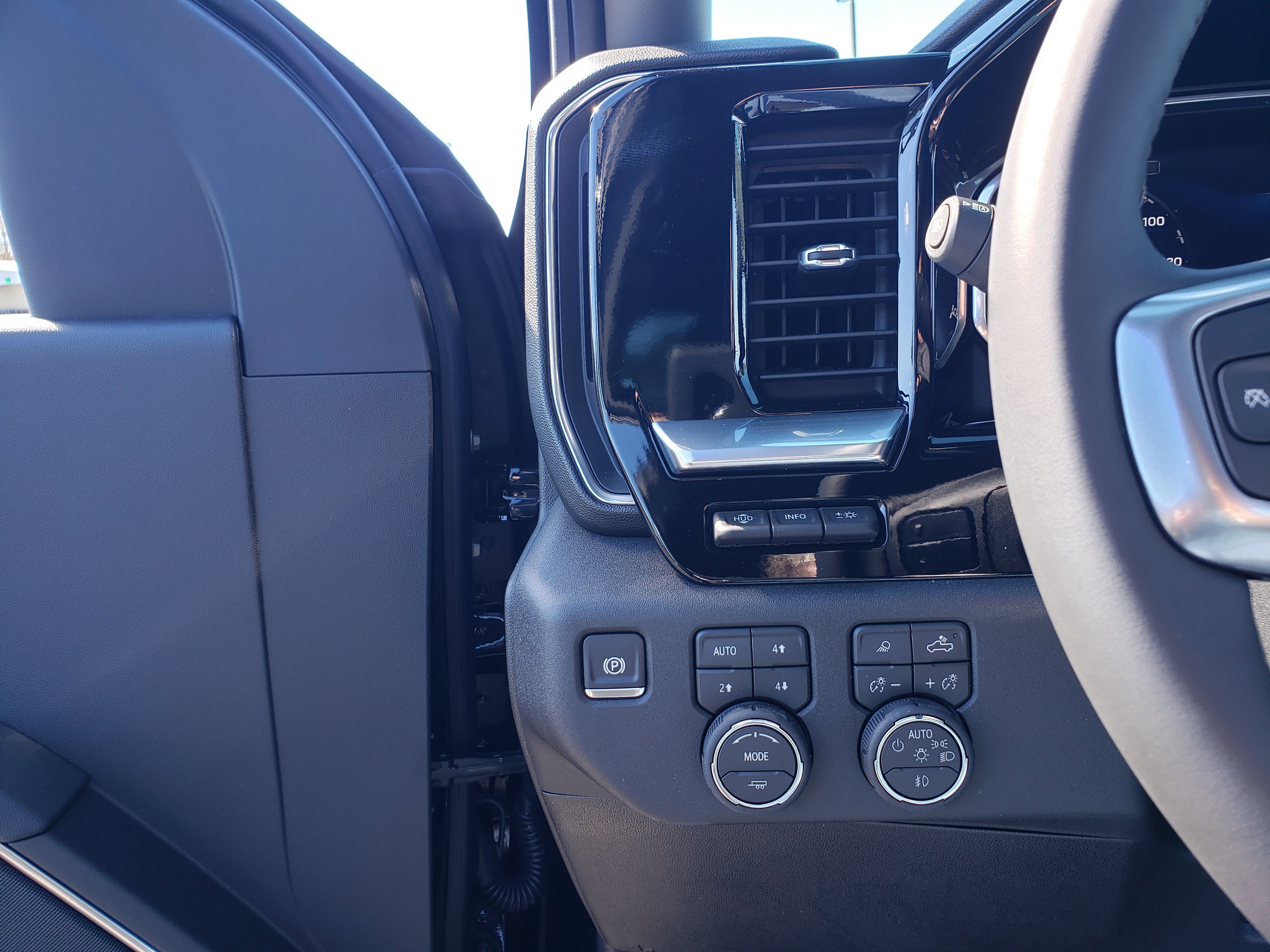 New 2026 Chevrolet Silverado 2500 LTZ w/ LTZ Plus Package image 15