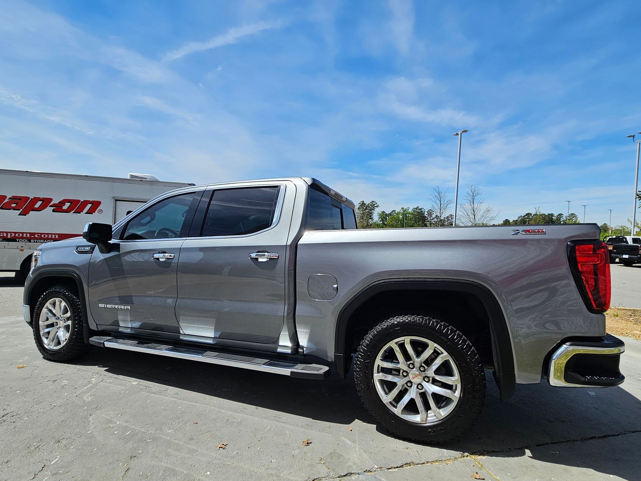 Used 2021 GMC Sierra 1500 SLT image 5