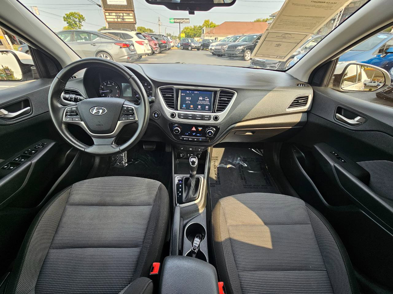 Used 2020 Hyundai Accent Limited image 19
