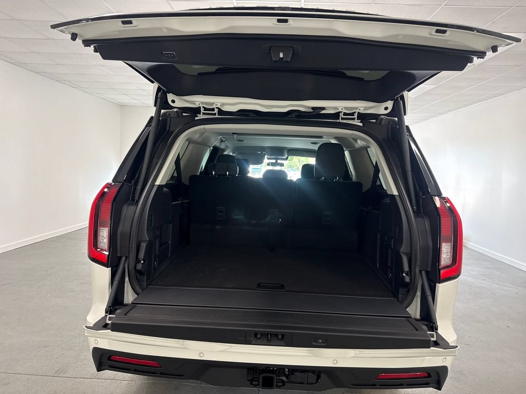 New 2027 Ford Expedition Max Active RWD image 8