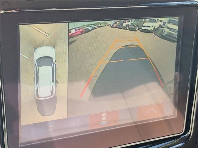 Used 2019 Chevrolet Traverse LT w/ LT Premium Package FWD image 13