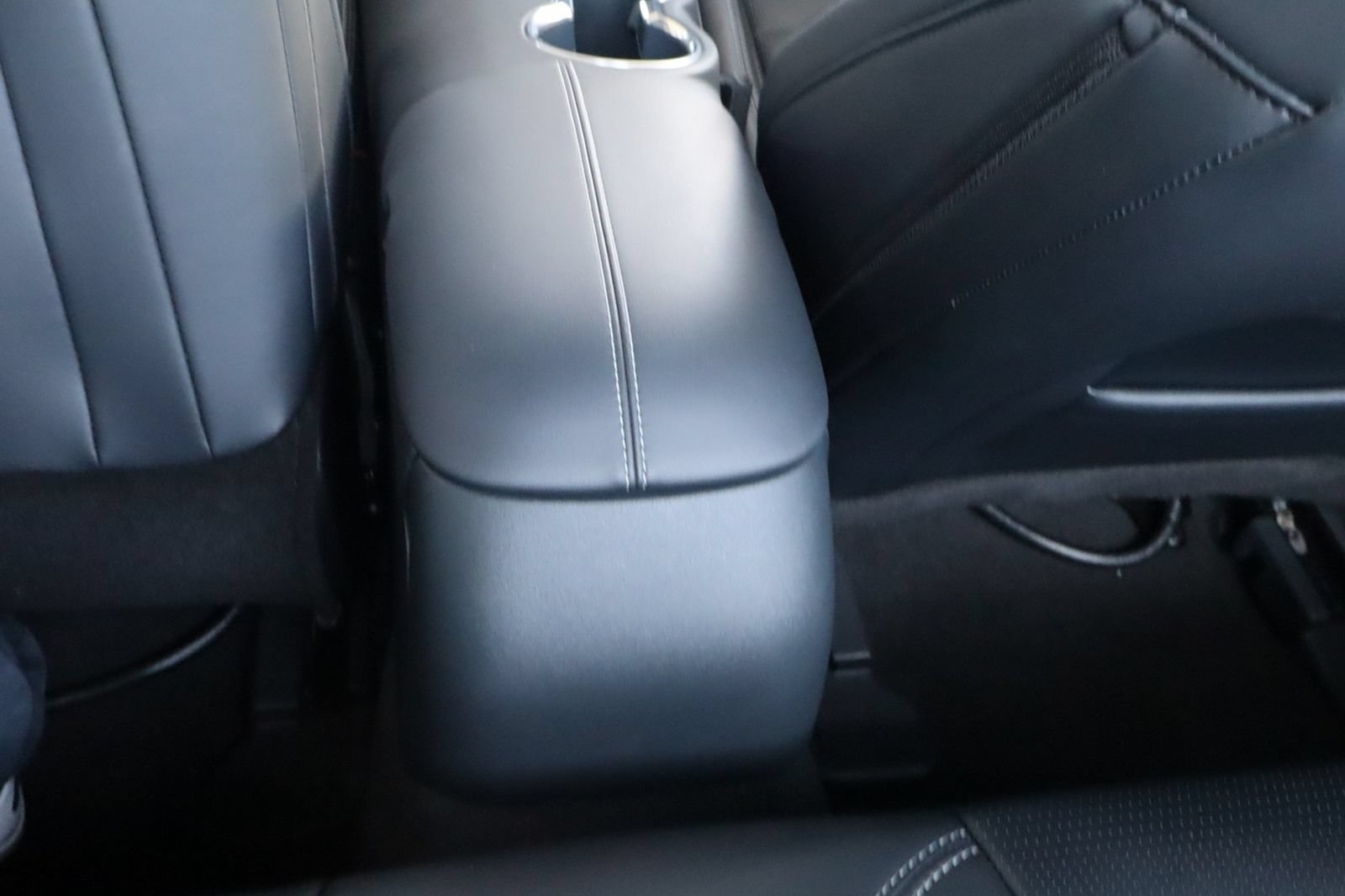 Used 2025 Ford Mustang Premium RWD image 36