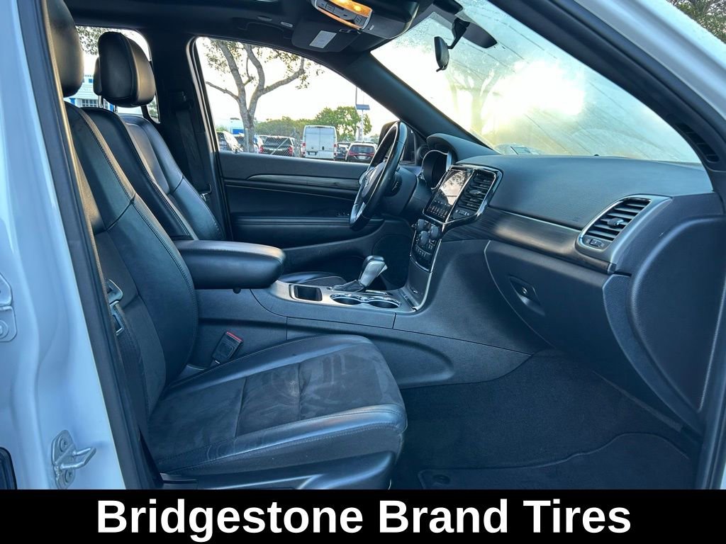 Certified 2021 Jeep Grand Cherokee Laredo X image 32