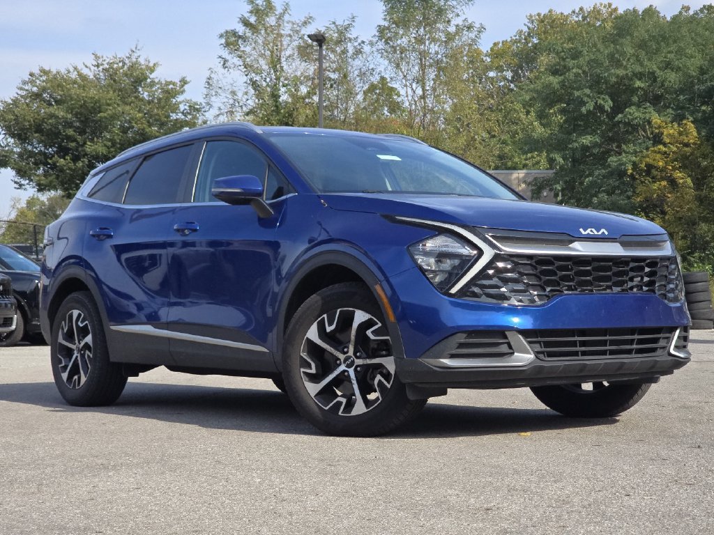 Used 2023 Kia Sportage EX AWD/4WD image 2