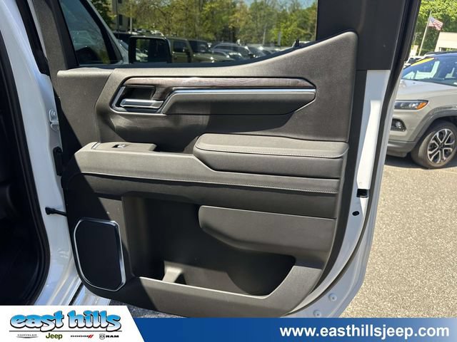 Used 2023 Chevrolet Silverado 1500 LTZ w/ LTZ Convenience Package II AWD/4WD image 26