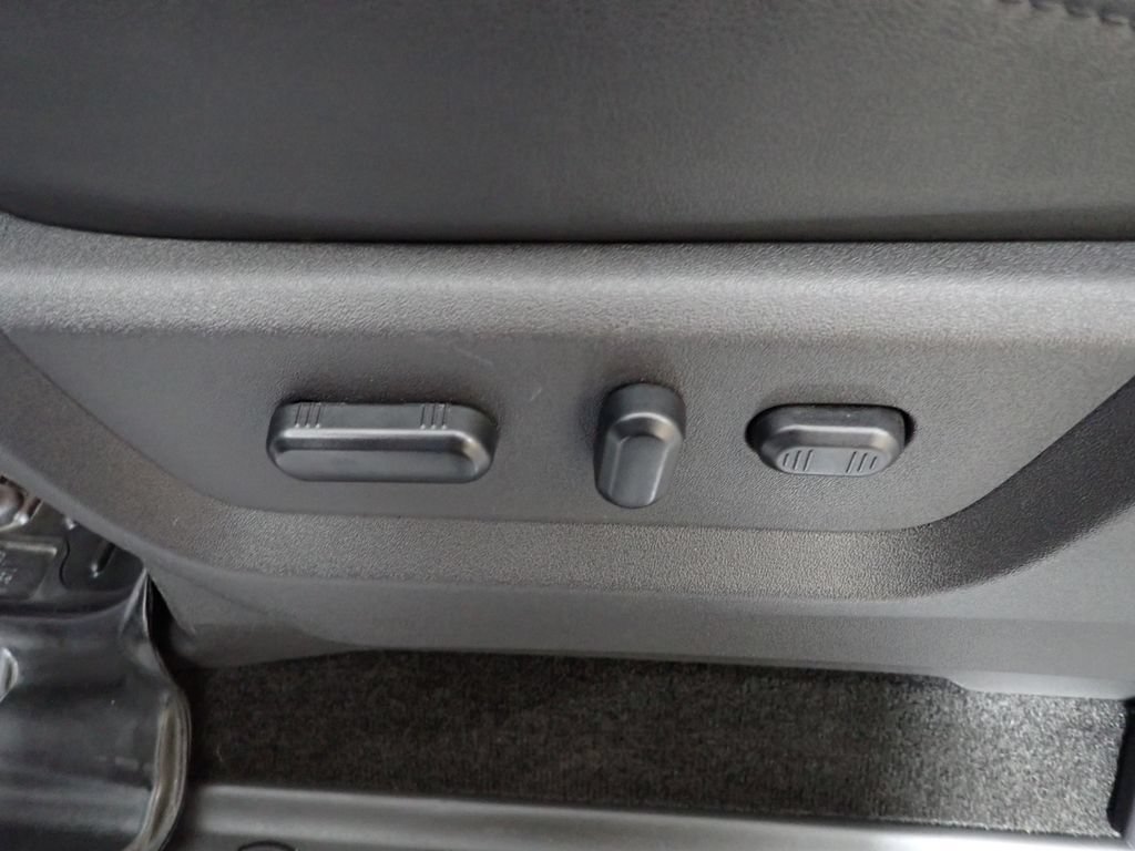 Used 2014 Ford F450 Platinum AWD/4WD image 27