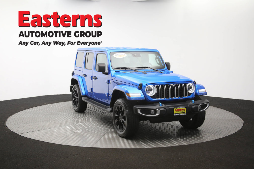 Used 2024 Jeep Wrangler Unlimited Sahara w/ Technology Group AWD/4WD image 52