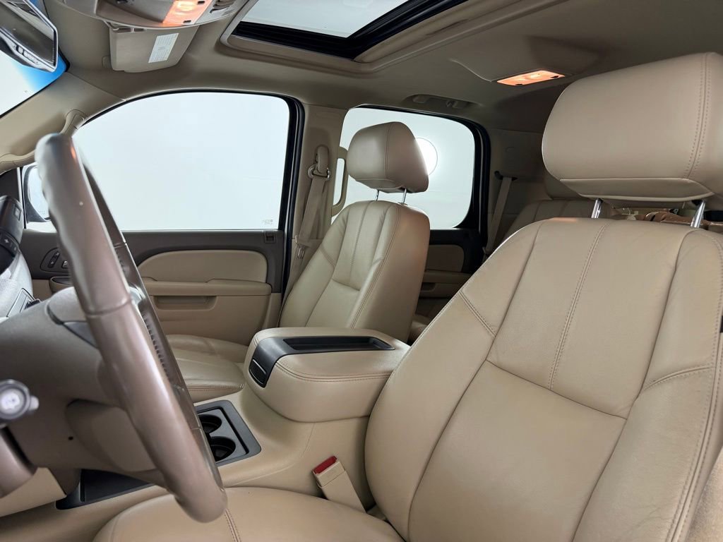 Used 2014 Chevrolet Tahoe LT w/ Suspension Package, Off-Road image 15