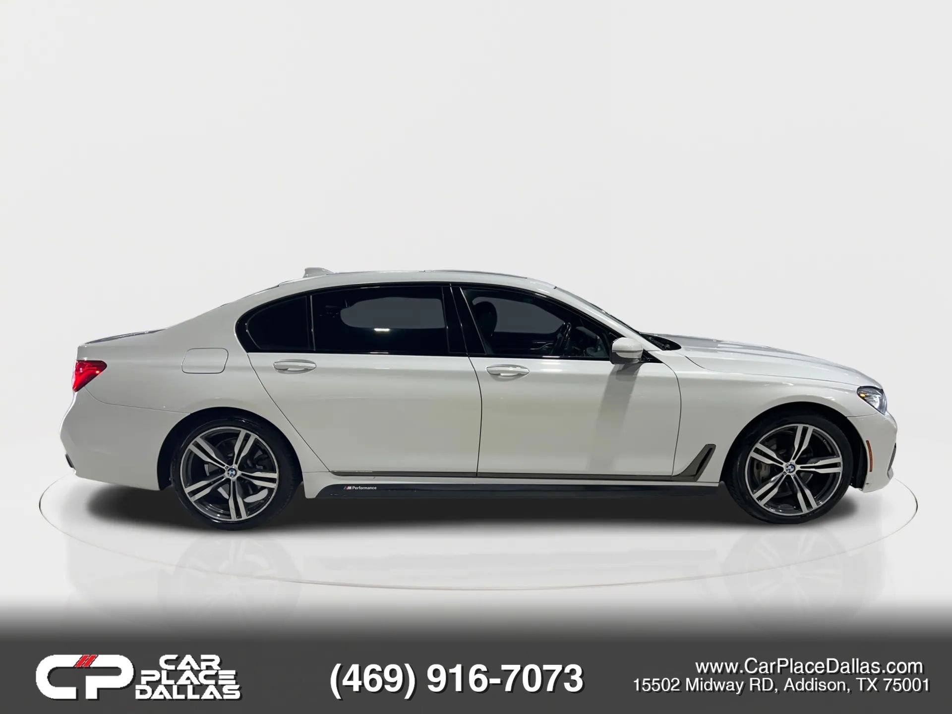 Used 2019 BMW 740i w/ M Sport Package image 15