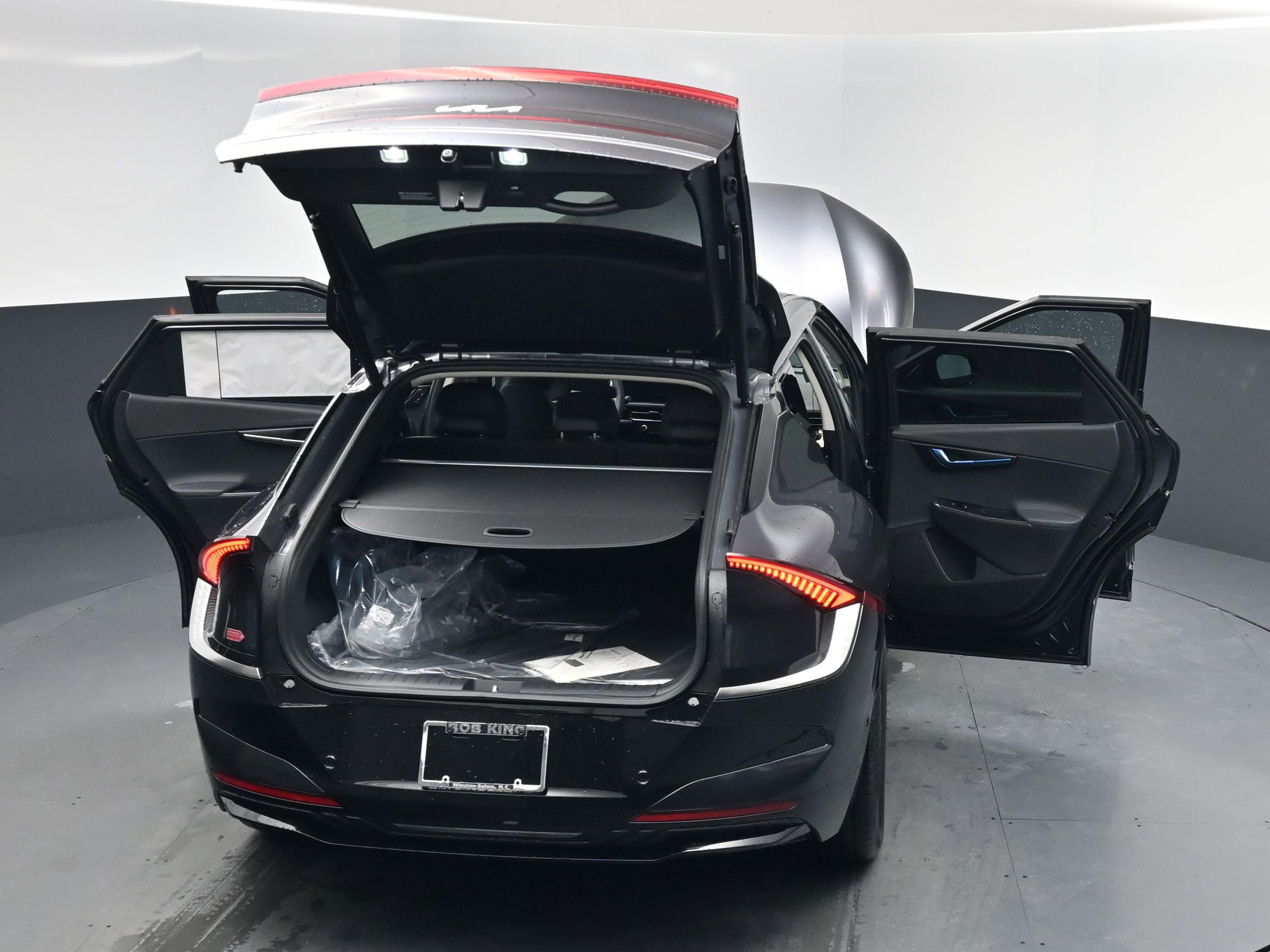 New 2025 Kia EV6 Wind image 16