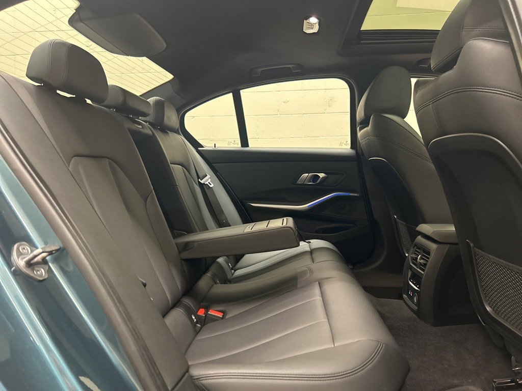 Used 2019 BMW 330i xDrive Sedan w/ Convenience Package image 9