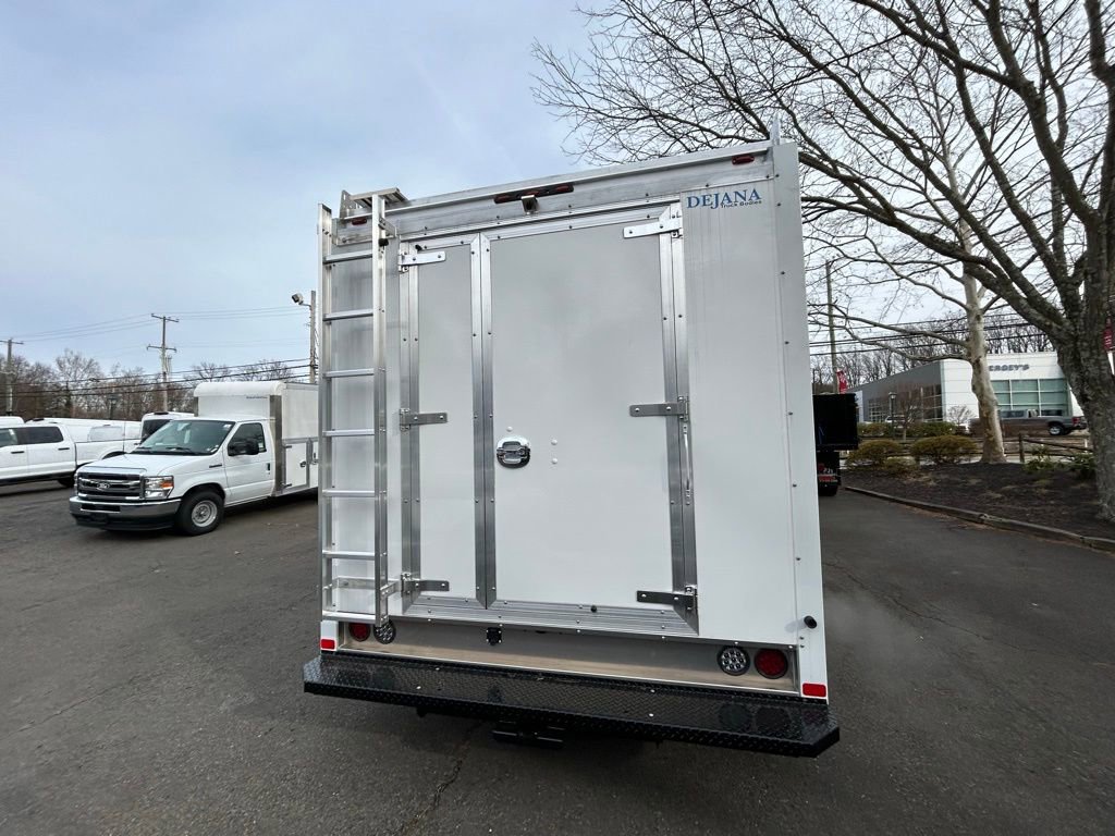 New 2026 Ford E-450 and Econoline 450 Super Duty w/ Power Equipment Group image 6